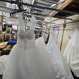 Lucy's Cleaners - Dry Cleaning Near Me - Glendora, California