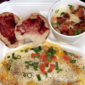 Another Broken Egg Cafe - Breakfast & Brunch Near Me - Pearland, Texas