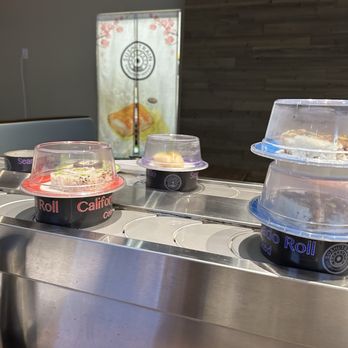 Sushi Train - Conveyor belt - Sushi Bars Near Me - Minneapolis, Minnesota