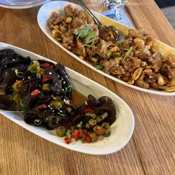 MCCB Chicago 时尚食谱 - Wood Ear Mushroom Salad and chef's special chicken tendon - Szechuan Near Me - Chicago, Illinois