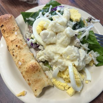 Round Table Pizza - Salad and Breadstick - Pizza Near Me - Yakima, Washington Round Table Pizza - Salad and Breadstick - Pizza Near Me - Yakima, Washington