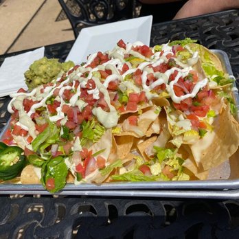 Grain H20 - Plain o' nachos, so tasty, & they could feed a small army! - American Near Me - Bear, Delaware