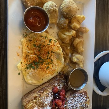 Cliff Dining Pub - Butter French toast breakfast - Sushi Bars Near Me - Draper, Utah