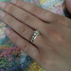 Benny Jewelry - Benny Jewelry is honest, professional & works with you to find what you want. I had a great experience. I recommend him, love my ring