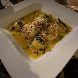 Shrimp scampi ravioli Shrimp scampi ravioli