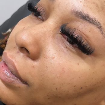 Blanco Way Minks - Eyelash Service Near Me - Chicago, Illinois