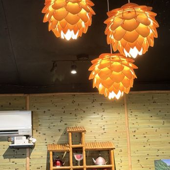 Kountry Kitchen - Lovely lamps in the restaurant - American Near Me - Kapaa, Hawaii Kountry Kitchen - Lovely lamps in the restaurant - American Near Me - Kapaa, Hawaii