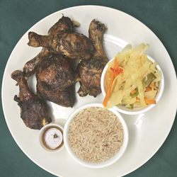 Mo's Island Spice - Jerk Chicken platter