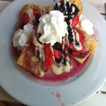Rialto Cafe - French Toast. - Breakfast & Brunch Near Me - Fullerton, California Rialto Cafe - French Toast. - Breakfast & Brunch Near Me - Fullerton, California