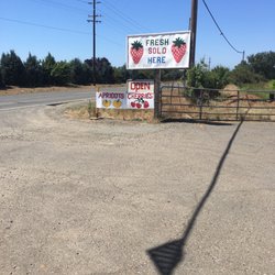 Grant Line Road Produce - Entrance