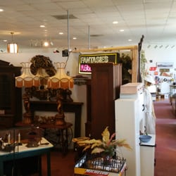 Nostalgia on 9 Antique Mall and Flea Market