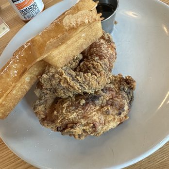 Colleen's Kitchen - Buttermilk Fried Chicken - Southern Near Me - Austin, Texas Colleen's Kitchen - Buttermilk Fried Chicken - Southern Near Me - Austin, Texas