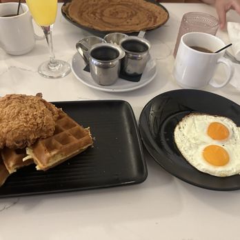 Toast Kitchen & Bar - Chicken and waffles - Breakfast & Brunch Near Me - Whittier, California Toast Kitchen & Bar - Chicken and waffles - Breakfast & Brunch Near Me - Whittier, California