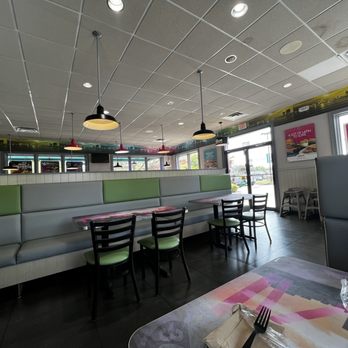 Miami Grill - Inside view - Burgers Near Me - Jacksonville, Florida Miami Grill - Inside view - Burgers Near Me - Jacksonville, Florida