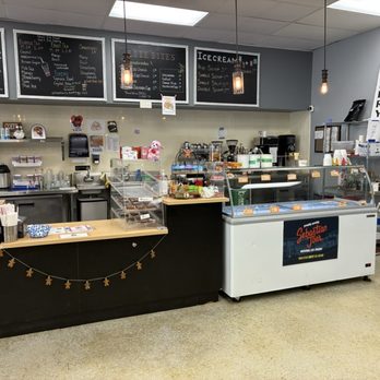 Flour And Friends - Service counter - Coffee & Tea Near Me - Crystal, Minnesota Flour And Friends - Service counter - Coffee & Tea Near Me - Crystal, Minnesota