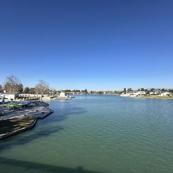 Woodbridge South Lake - Lakes Near Me - Irvine, California Woodbridge South Lake - Lakes Near Me - Irvine, California