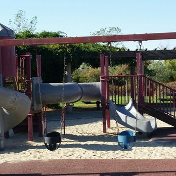 Canyon Creek Park - Younger children's playarea - Parks Near Me - Galt, California