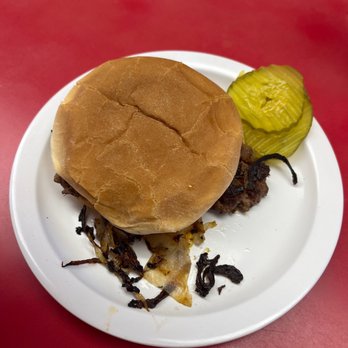 Robert's Grill - Cheeseburger - Fast Food Near Me - El Reno, Oklahoma Robert's Grill - Cheeseburger - Fast Food Near Me - El Reno, Oklahoma