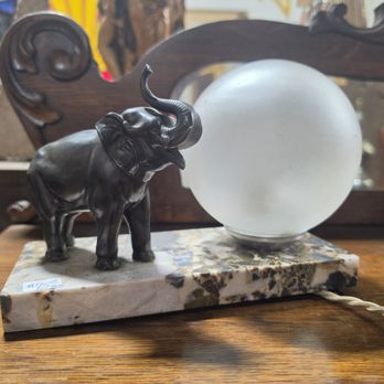 Seattle Antiques Market - Antiques Near Me - Seattle, Washington Seattle Antiques Market - Antiques Near Me - Seattle, Washington
