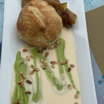 Geoffrey's Malibu - Baked Brie in Puff Pastry - Seafood Near Me - Malibu, California Geoffrey's Malibu - Baked Brie in Puff Pastry - Seafood Near Me - Malibu, California