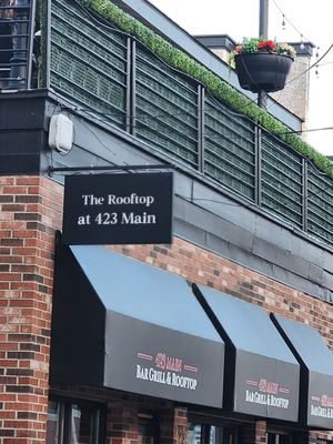 Mr. B's Food & Spirits by null