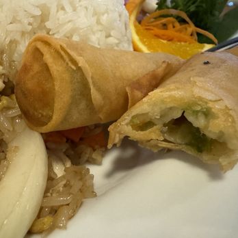 Siam Thai Kitchen - Thai chicken rice combo that comes with two dumplings and two springrolls - Thai Near Me - Topsham, Maine Siam Thai Kitchen - Thai chicken rice combo that comes with two dumplings and two springrolls - Thai Near Me - Topsham, Maine