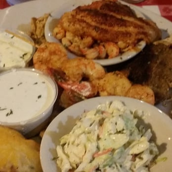Mulate's - Grilled Seafood Dish - Cajun/Creole Near Me - New Orleans, Louisiana