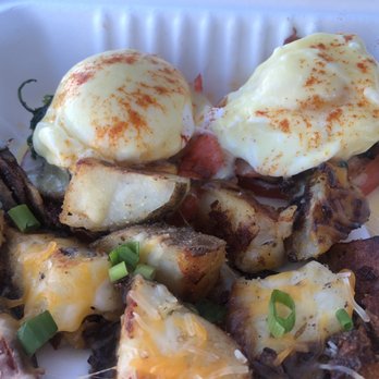 808 Grindz Cafe - Salmon florentine (minus the muffin) - Cafes Near Me - Lahaina, Hawaii 808 Grindz Cafe - Salmon florentine (minus the muffin) - Cafes Near Me - Lahaina, Hawaii