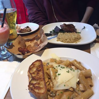 Moxies Pickering Restaurant - Canadian (New) Near Me - Pickering, Ontario