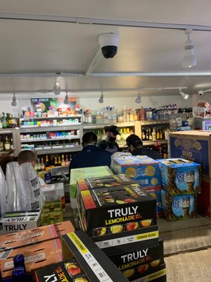 Downtown Nashville Wine and Spirits. Beer, Cigarettes, and Cigars by null