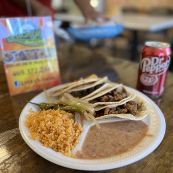 Lucky's Tacos - Taco plate - Tacos Near Me - Dallas, Texas Lucky's Tacos - Taco plate - Tacos Near Me - Dallas, Texas