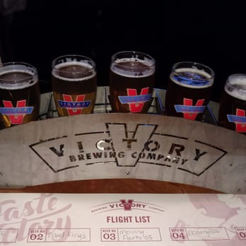 Victory Brewing Company Downingtown - Beer flight - Brewpubs Near Me - Downingtown, Pennsylvania
