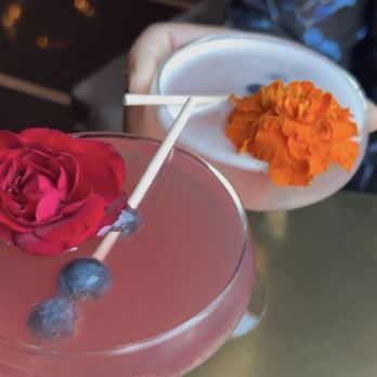 Bourbon N' Bubbles - Cocktails - Bars Near Me - Charleston, South Carolina