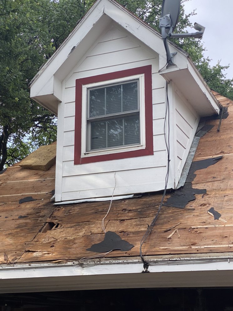 Slide of Jose Gonzalez