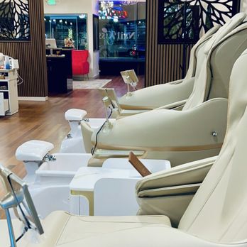 Nail Kiss - Nail Salons Near Me - Royal Oak, Michigan