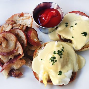 Carnation Cafe - Classic Eggs Benedict - American Near Me - Anaheim, California
