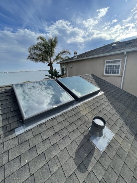 Slide of A. Mendoza Roofing