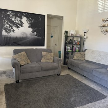 Calming Bubbles Cleaning - Living room AFTER - Home Cleaning Near Me Calming Bubbles Cleaning - Living room AFTER - Home Cleaning Near Me
