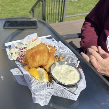 Surf Lodge Restaurant - Fish and chips - Pubs Near Me - Gabriola, British Columbia Surf Lodge Restaurant - Fish and chips - Pubs Near Me - Gabriola, British Columbia