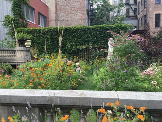 Elizabeth Street Gallery by null