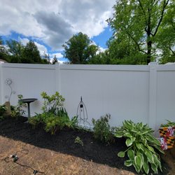 Ergeon - Vinyl Fence Installation - Ergeon - Arlington