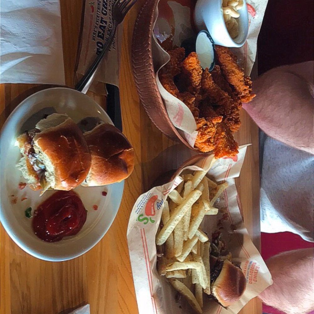 Chili's - Nashville Hot chicken crispers and sliders - Bars Near Me - New Iberia, Louisiana