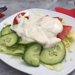 Gaststätte "Weiße Schanze" - Salatbeilage zum Schnitzel