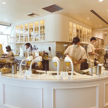 La La Land - Coffee & Tea Near Me - Santa Monica, California La La Land - Coffee & Tea Near Me - Santa Monica, California