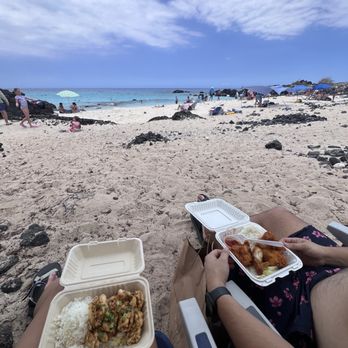 Pine Tree Cafe - Spicy garlic chicken mini plate (left) & chicken katsu reg plate (right) - Breakfast & Brunch Near Me - Kailua-Kona, Hawaii Pine Tree Cafe - Spicy garlic chicken mini plate (left) & chicken katsu reg plate (right) - Breakfast & Brunch Near Me - Kailua-Kona, Hawaii