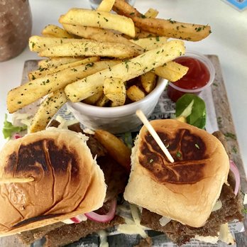 Gylro - Lamb sliders that come with regular fries - Greek Near Me - Aguadilla, Puerto Rico Gylro - Lamb sliders that come with regular fries - Greek Near Me - Aguadilla, Puerto Rico