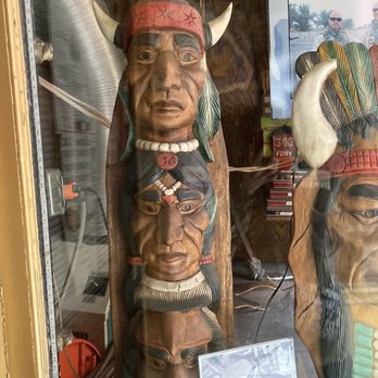 Mulberry Street Cigars - I love the window displays. 09/17/21 - Tobacco Shops Near Me - New York, New York Mulberry Street Cigars - I love the window displays. 09/17/21 - Tobacco Shops Near Me - New York, New York