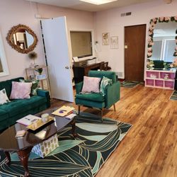 Carole's Cosmetic Tattoo Studio - Another Lobby View