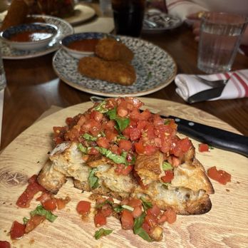 Mia's Italian Kitchen - Pizza Near Me - Alexandria, Virginia Mia's Italian Kitchen - Pizza Near Me - Alexandria, Virginia