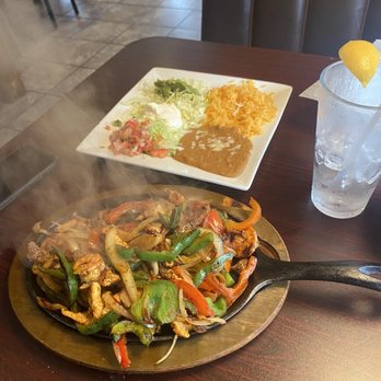 Los Amigos - Fajitas - Mexican Near Me - Thurmont, Maryland